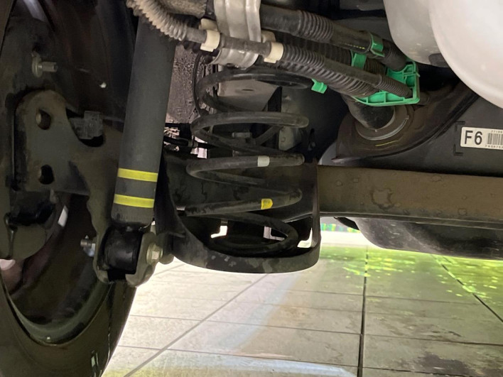 2015 Toyota Corolla Axio DBA-NRE161 (UW-69f49676eed66)[24]