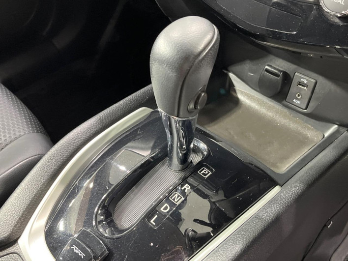 2014 Nissan X-Trail DBA-NT32 (UW-69f49679d06dc)[21]