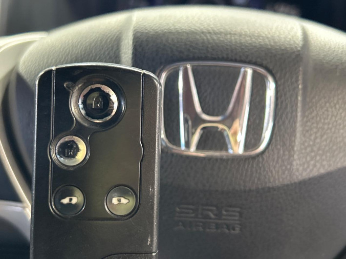 2013 Honda Stepwgn Spada DBA-RK5 (UW-69f4967ee83d6)[8]