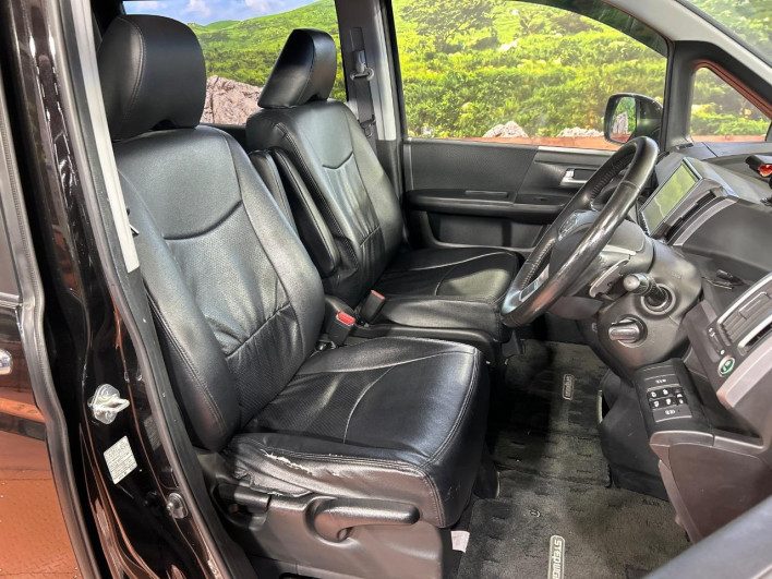 2013 Honda Stepwgn Spada DBA-RK5 (UW-69f4967ee83d6)[22]