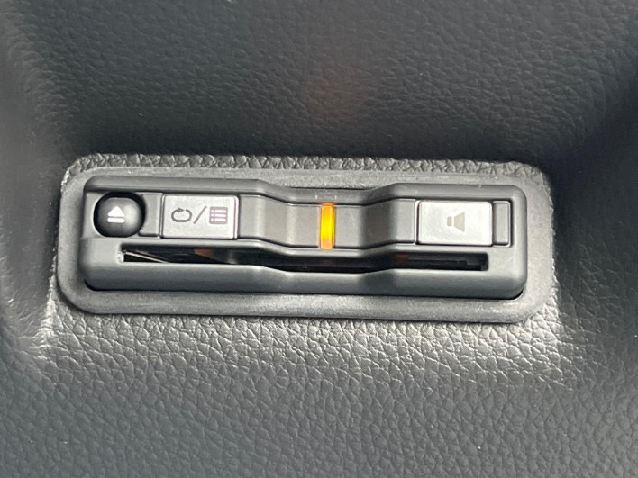 2022 Honda Step Wagon 6AA-RP8 (UW-69f496831c4d5)[10]