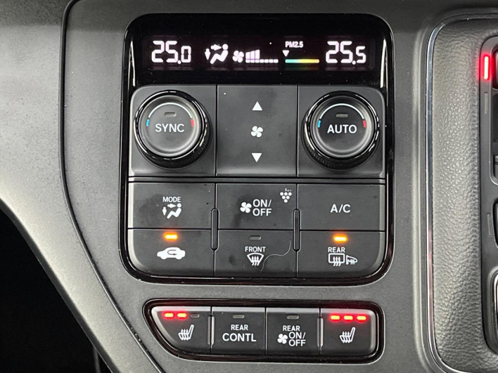 2022 Honda Step Wagon 6AA-RP8 (UW-69f496831c4d5)[24]