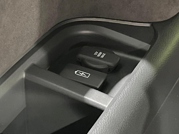 2023 Honda Step Wagon 6AA-RP8 (UW-69f49683c5583)[16]
