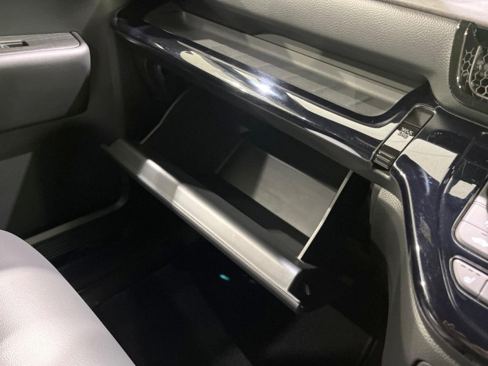 2023 Honda Step Wagon 6AA-RP8 (UW-69f49683c5583)[27]