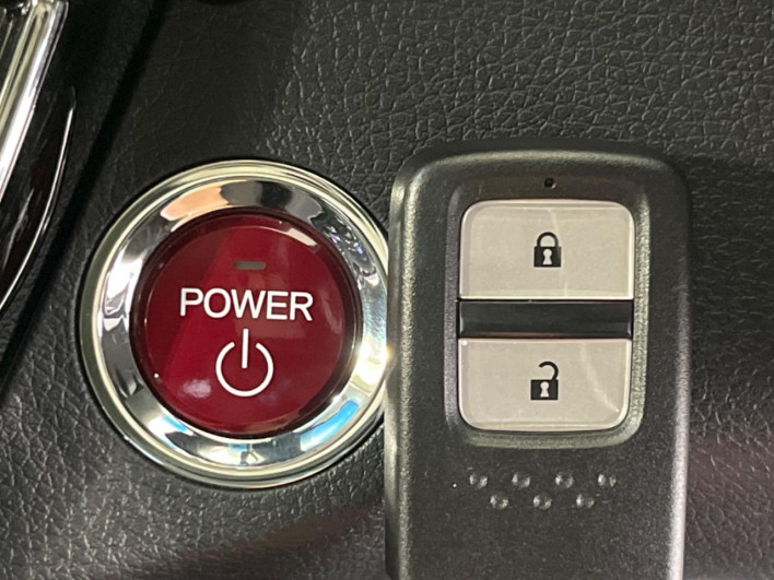 2014 Honda VEZEL DAA-RU3 (UW-69f4968503f58)[29]