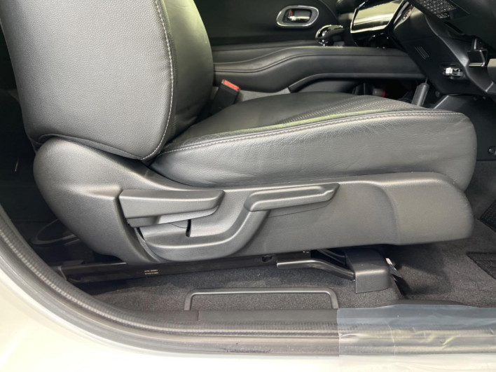 2014 Honda VEZEL DAA-RU3 (UW-69f4968503f58)[28]