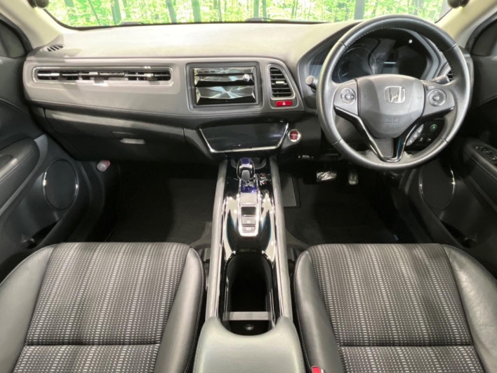 2014 Honda VEZEL DAA-RU3 (UW-69f4968503f58)[22]