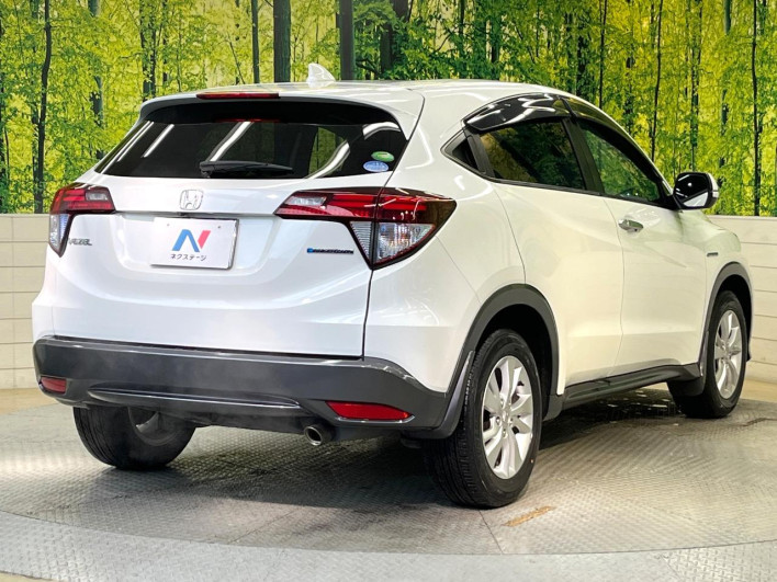 2016 Honda VEZEL DAA-RU3 (UW-69f49685d2c1b)[26]