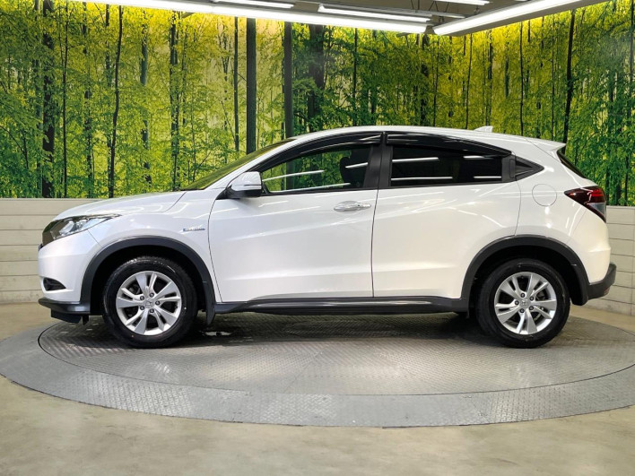 2016 Honda VEZEL DAA-RU3 (UW-69f49685d2c1b)[29]