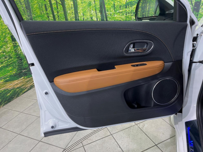2018 Honda VEZEL DAA-RU3 (UW-69f4968773c1c)[13]