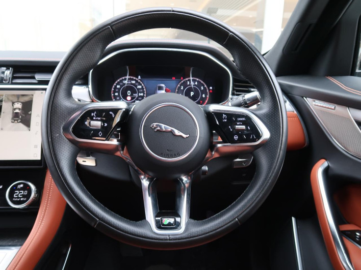 2021 Jaguar F Pace 3BA-DC2XC (UW-69f496908df47)[21]