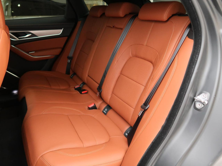 2021 Jaguar F Pace 3BA-DC2XC (UW-69f496908df47)[15]