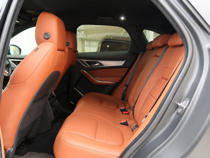 2021 Jaguar F Pace 3BA-DC2XC (UW-69f496908df47)[14]