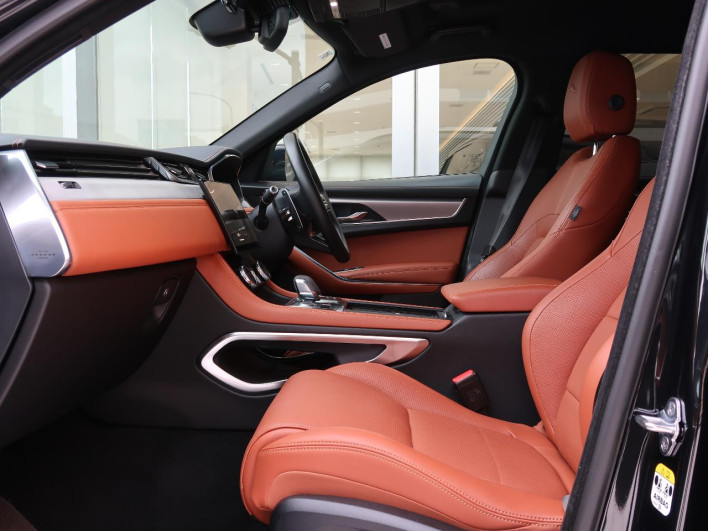 2021 Jaguar F Pace 3BA-DC2XC (UW-69f496908df47)[11]