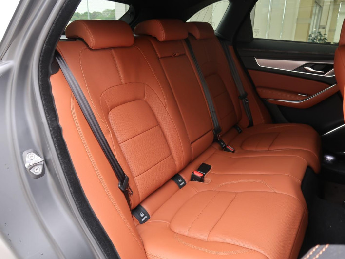 2021 Jaguar F Pace 3BA-DC2XC (UW-69f496908df47)[27]