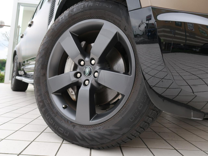 2024 Land Rover Defender 3CA-LE72WAB (UW-69f49691b6842)[5]