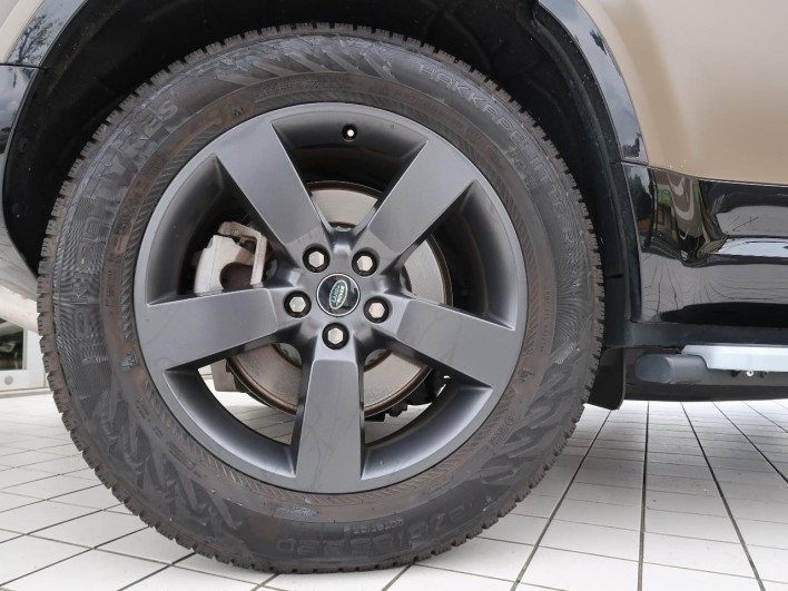 2024 Land Rover Defender 3CA-LE72WAB (UW-69f49691b6842)[7]
