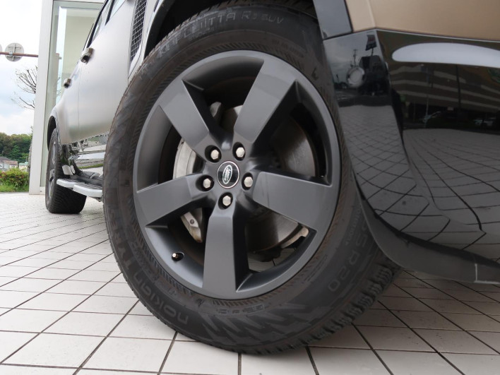 2024 Land Rover Defender 3CA-LE72WAB (UW-69f49691b6842)[4]