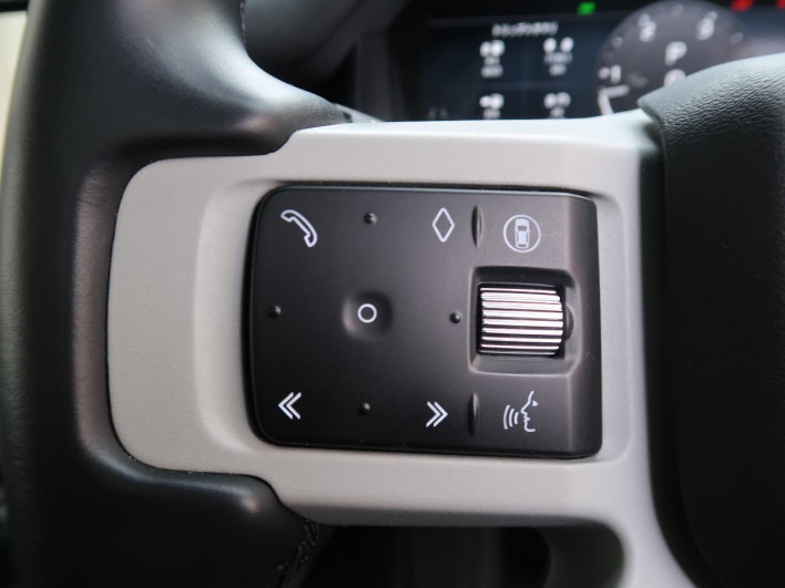 2024 Land Rover Defender 3CA-LE72WAB (UW-69f49691b6842)[20]