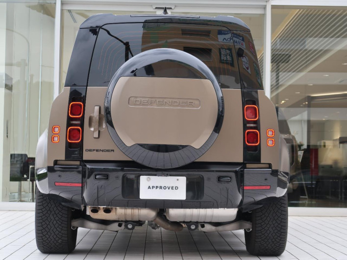 2024 Land Rover Defender 3CA-LE72WAB (UW-69f49691b6842)[16]