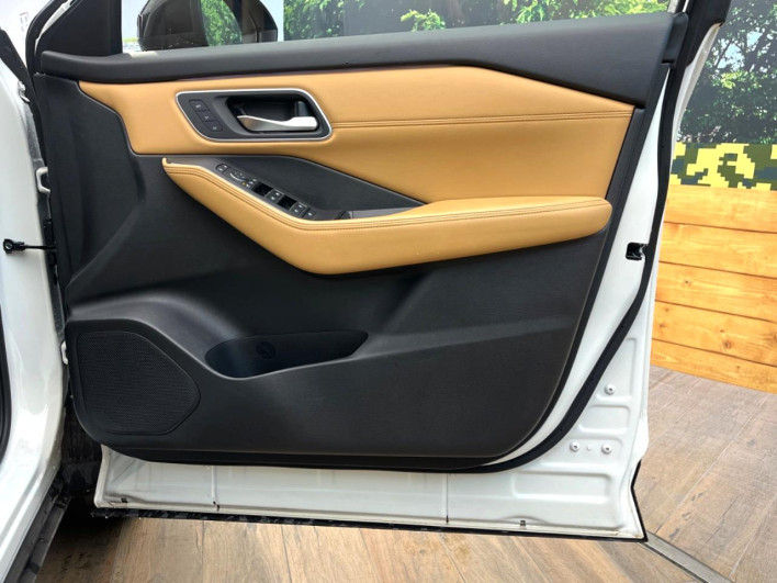 2022 Nissan X-Trail 6AA-SNT33 (UW-69f496976eb02)[18]