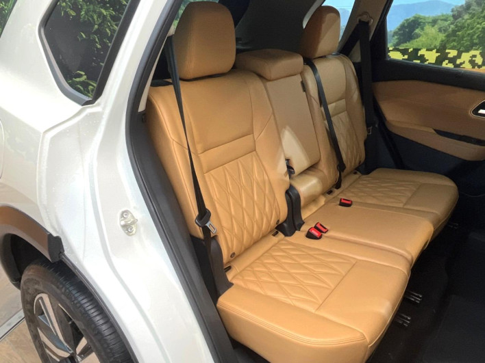 2022 Nissan X-Trail 6AA-SNT33 (UW-69f496976eb02)[20]