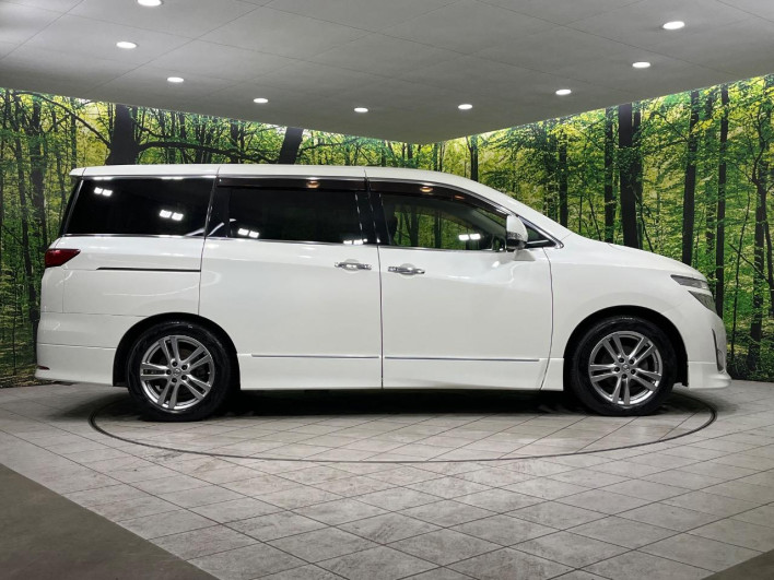 2012 Nissan Elgrand DBA-TNE52 (UW-69f4969bc3726)[24]