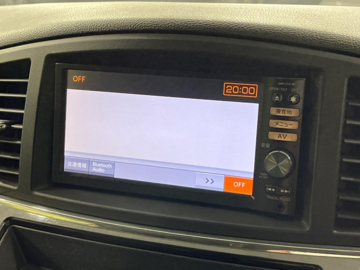 2012 Nissan Elgrand DBA-TNE52 (UW-69f4969bc3726)[13]