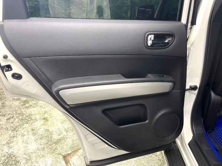 2012 Nissan X-Trail CBA-TNT31 (UW-69f4969c6ff88)[15]
