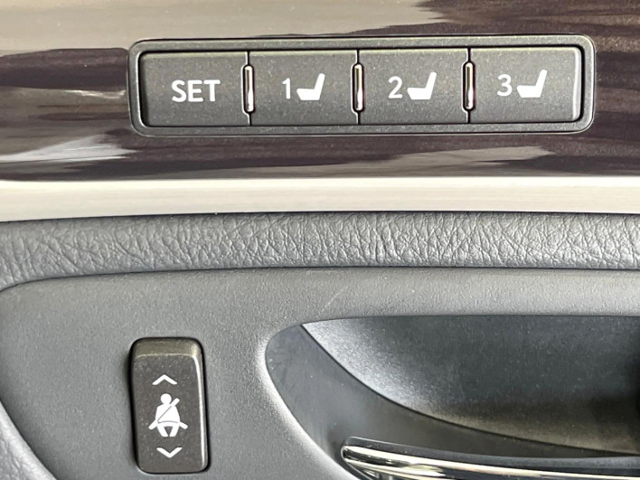 2014 Lexus LS DAA-UVF45 (UW-69f496a21d837)[17]