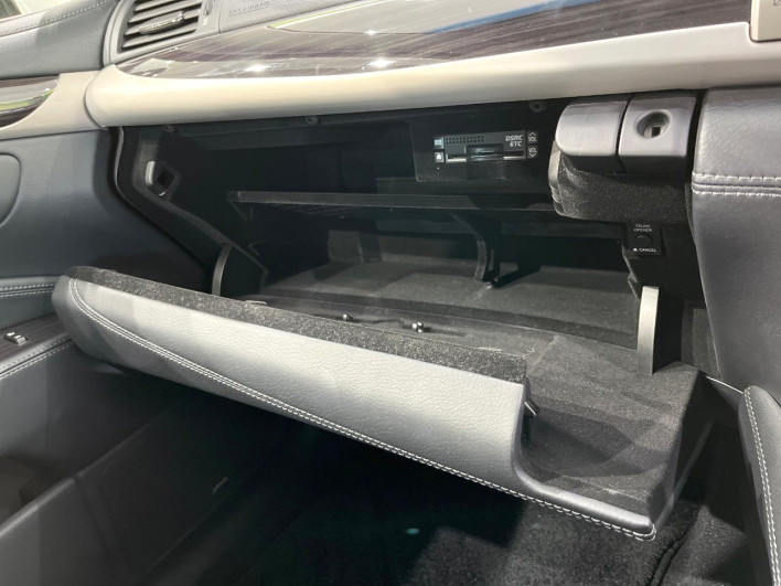 2014 Lexus LS DAA-UVF45 (UW-69f496a21d837)[23]