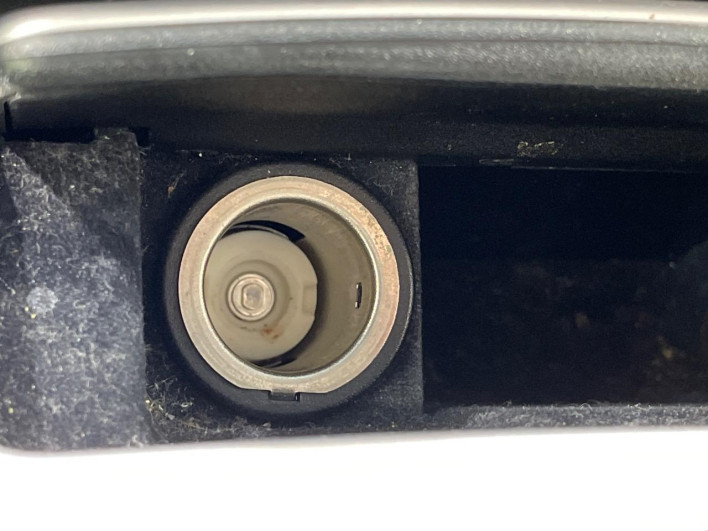 2013 Nissan Skyline DBA-V36 (UW-69f496a22403d)[14]