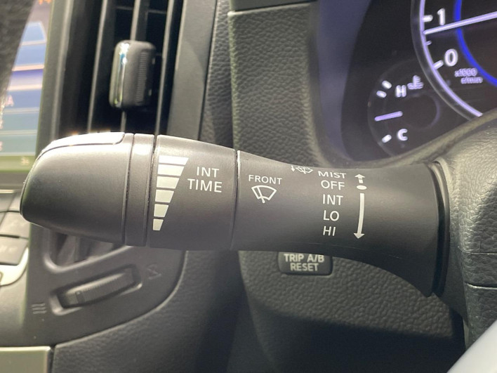 2013 Nissan Skyline DBA-V36 (UW-69f496a22403d)[24]