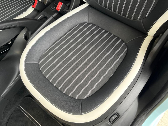 2022 Renault Twingo 3BA-AHH4B (UW-69f496a44c261)[18]