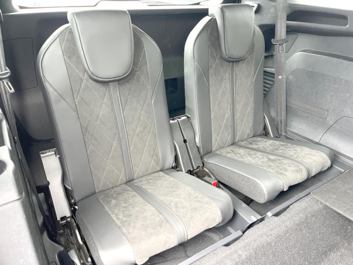2017 Peugeot 5008 LDA-P87AH01 (UW-69f496a4bd466)[22]