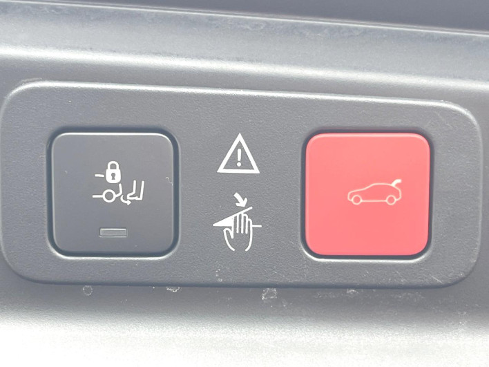 2017 Peugeot 5008 LDA-P87AH01 (UW-69f496a4bd466)[15]