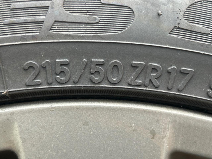 2015 Subaru Levorg DBA-VM4 (UW-69f496a645917)[11]