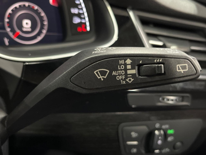 2019 Audi Q7 ABA-4MCYRA (UW-69f496ab3321c)[27]