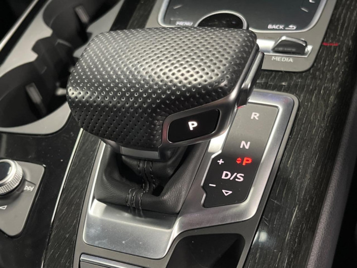 2019 Audi Q7 ABA-4MCYRA (UW-69f496ab3321c)[20]
