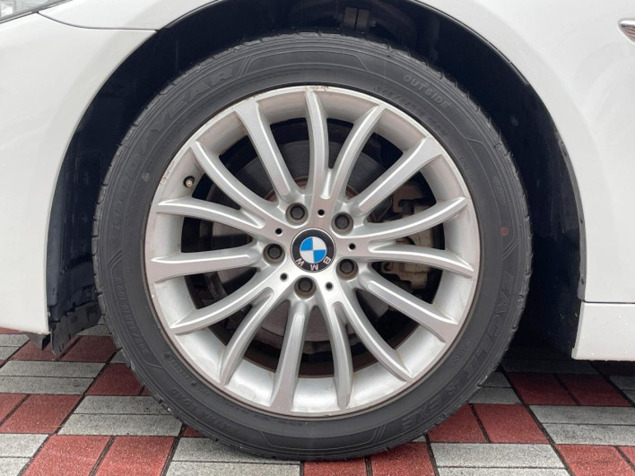 2015 BMW 5 Series DBA-XG20 (UW-69f496ad8d4f7)[23]