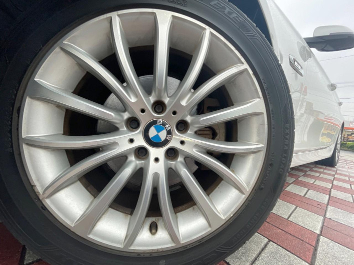 2015 BMW 5 Series DBA-XG20 (UW-69f496ad8d4f7)[8]