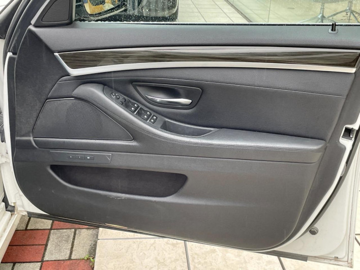2015 BMW 5 Series DBA-XG20 (UW-69f496ad8d4f7)[4]