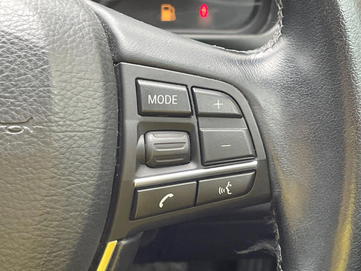 2015 BMW 5 Series DBA-XG20 (UW-69f496ad8d4f7)[27]