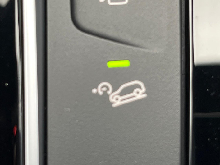 2020 BMW X3 3DA-UZ20 (UW-69f496ae5602d)[24]