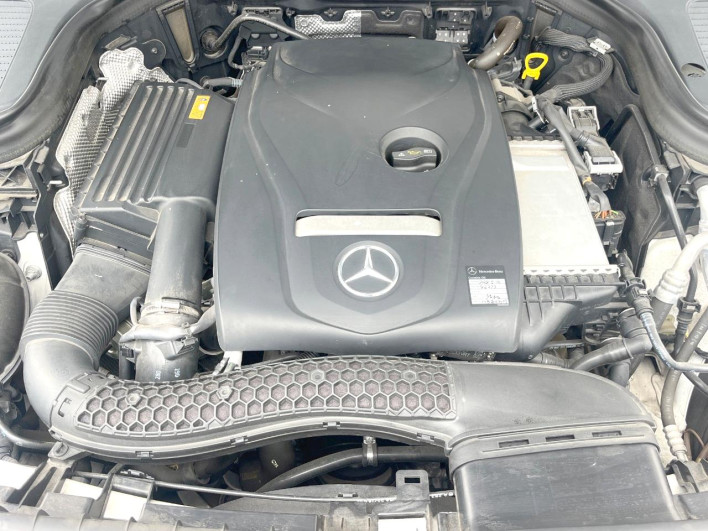 2017 Mercedes Benz GLC DBA-253946 (UW-69f496afe3603)[4]
