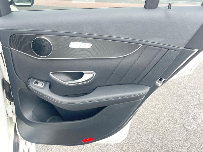 2017 Mercedes Benz GLC DBA-253946 (UW-69f496afe3603)[19]