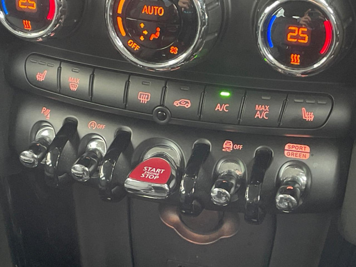 2022 Rover Mini 3DA-XY15MW (UW-69f496b4c57bf)[5]