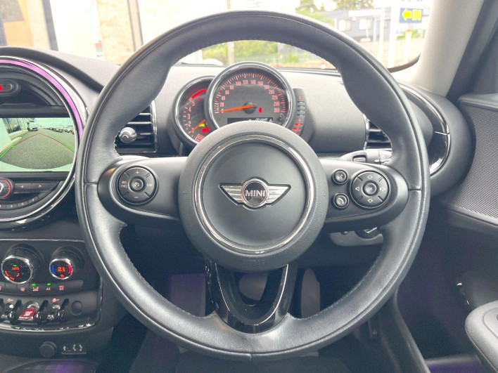 2017 Rover Mini LDA-LR20 (UW-69f496b50aa4a)[24]