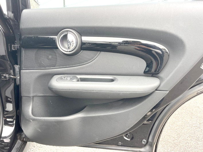 2017 Rover Mini LDA-LR20 (UW-69f496b50aa4a)[20]
