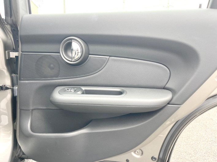 2017 Rover Mini DBA-LN15 (UW-69f496b5e5ec0)[20]